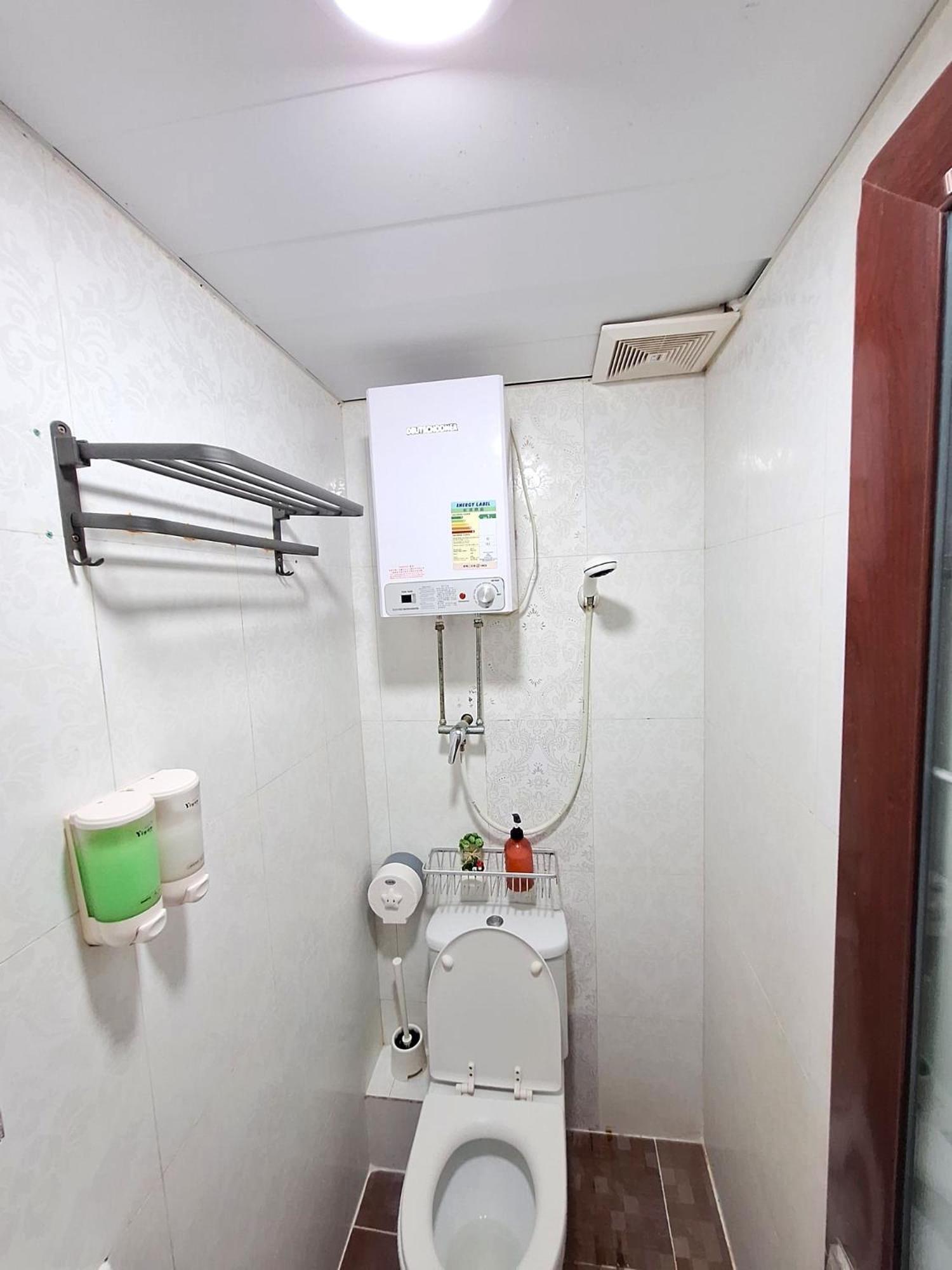 International Metro Guest House Хонконг Екстериор снимка