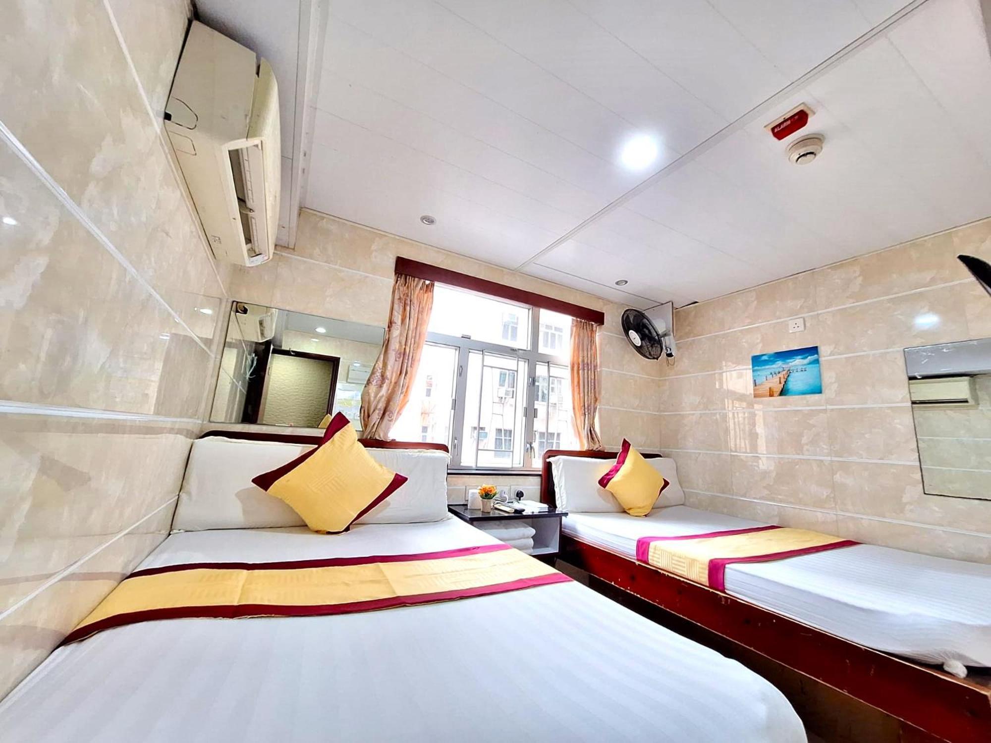 International Metro Guest House Хонконг Екстериор снимка